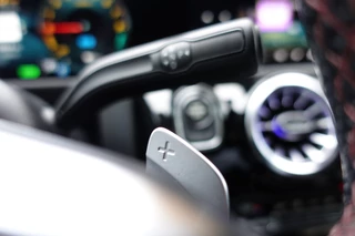 Mercedes-Benz A-Klasse 250 e Business Solution AMG Limited Pano / 39