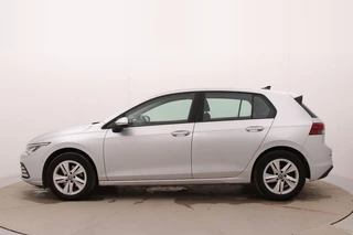 Volkswagen Golf 1.5 eTSI Life Business | Automaat | Adaptive cruise | Stoelverwarming | CarPlay | Camera | Trekhaak / 4