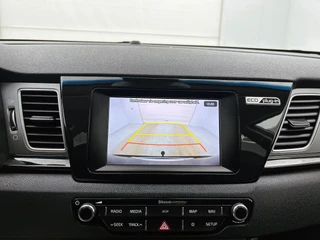 Kia Niro 1.6 GDi PHEV DynamicLine Automaat | Adaptive Cruise | Stoel/Stuurverwarming | CarPlay | Camera | Trekhaak / 20
