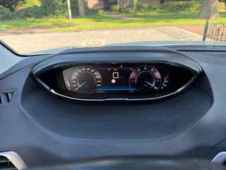 Peugeot 3008 1.2 PureTech Blue Lease Allure  Distributieriem is / wordt vervangen / 31