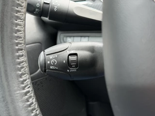 Peugeot 2008 Blue Lion 1.2 PureTech 130PK Navigatie, Parkeersensoren Achter, Panoramadak, Trekhaak, Airco / 20