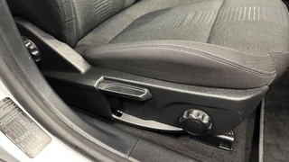 Ford Focus Wagon 1.5 EcoBoost ST Line active X Business TREKHAAK CAMERA LM NAVI CRUISE CARPLAY. / 26
