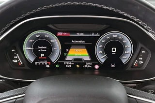 Audi Q3 45 TFSI e S Line / 13