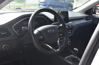 Ford Focus Wagon 1.0 EcoBoost Hybrid Connected Navigatie | Carplay | Cruise | Airco | 12 mnd BOVAG garantie | / 5