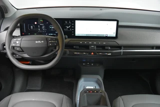 KIA Ev3 81,4 kWh 204pk Plus Advanced TREKHAAK / 32
