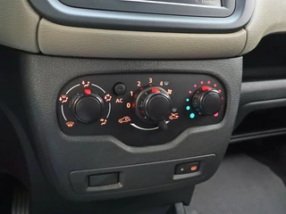Dacia Dokker 1.5 dCi 75 Ambiance Airco | Navigatie | Dealer onderhouden / 34