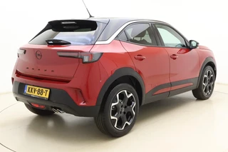 Opel Mokka 1.2 Turbo 130pk Ultimate | Climate Control | Adapt. Cruise control | Navi via Apple Carplay/Android Auto | Alcantara bekleding | Massagefunctie | Zwart dak | 18" Lichtmetalen velgen / 2