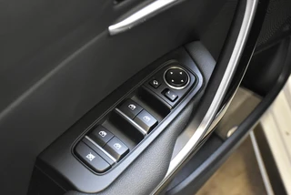 Kia Proceed 1.5 T-GDi 140pk DCT7 GT-PlusLine PANO DAK / 22