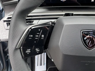Peugeot 5008 GT Hybrid 145pk e-DCS6 | Adaptieve Cruise Control |Apple Carplay/Android Auto | Stoelverwarming | Lichtmetalen Velgen 19 Inch | Rondom zichtcamera | Dodehoek bewaking / 16