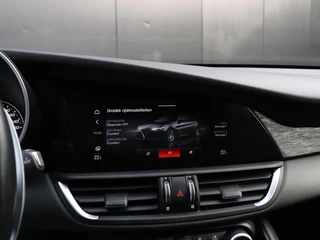 Alfa Romeo Giulia 2.2 / 11