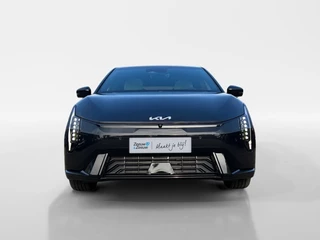 Kia EV4 Hatchback GT-PlusLine 81.4 kWh | Schuif/kanteldak | Lederen bekleding | 360 Graden camera | Head up display | Elektrische achterklep | Elektrische stoel verstelling met geheugen | Stoel verwarming + ventilatie voor | Dodehoek camera | Draadloze oplader / 9