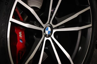 BMW 3-serie Touring M340i xDrive High Executive | DRIVING PROFESSIONAL PACK | LASER LED | PANORAMADAK | HEAD UP | STUURVERWARMING | EIBACH | CAMERA | 19" / 30