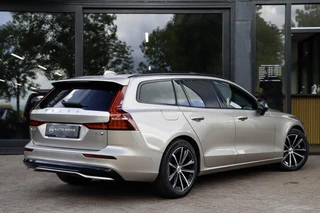 Volvo V60 T6 AWD Plus Dark / 10