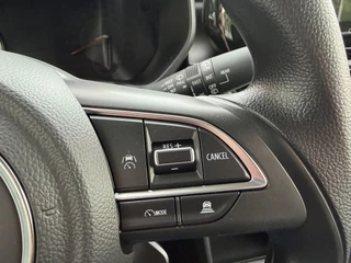 Suzuki Swift 1.2 Comfort Smart Hybrid / 10