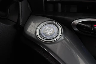 Fiat 500 3+1 Icon 42 kWh SOH 97% Achteruitrijcamera Apple CarPlay Stoelverwarming / 37