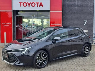 Toyota Corolla HYBRID 180 GR-SPORT PANORAMADAK HEAD-UP JBL-AUDIO 18"LM-VELGEN PARK-SENSOREN LED-PAKKET