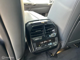 BMW iX xDrive40 High Executive Pano Harman/Kardon Trekhaak / 26
