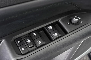 Jeep Compass 4xe 240 Plug-in Hybrid Electric S Leder Stuur-Stoelverwarming Apple Carplay / 35