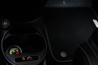 Fiat 500 C 1.4 T-Jet Abarth Competizione | BEATS | CLIMA | LEDER / 39