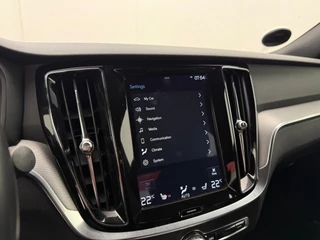 Volvo S60 2.0 T5 R-Design | Trekhaak | Adaptive Cruise | Camera | CarPlay | Stoelverwarming / 25