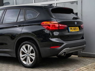 BMW X1 SDrive18i Executive | Automaat | Full LED | Navi | Climate control | Cruise control | PDC / 24