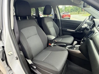 Suzuki Vitara 1.4 Boosterjet Smart Hybrid Select  | LED | Adapt. Cruise | DAB | Apple/Android | PDC incl. Camera | Stoelverwarming / 38