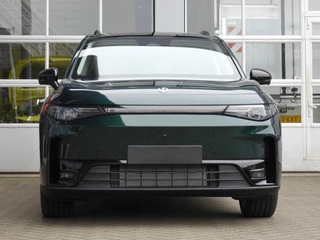 Leapmotor C10 Design REEV 28.4 kWh | Trekhaak | Full options | Stuurverwarming | Stoelverwarming en koeling | Elektrisch verstelbare voorstoelen | Navigatie | Keyless entry & start | 20 inch lichtmetalen velgen | Led verlichting / 4