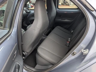 Toyota Aygo X Hybrid 115 Play GO PACK LICHTMETAAL APPLE & ANDROID CRUISE CONTROL METALLIC LAK / 11