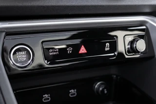 Audi Q5 2.0 e-hybrid quattro S Line Pano l 360 Camera l Nwe Model / 21