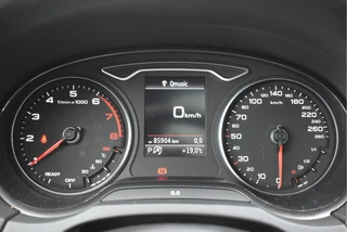 Audi A3 Sportback 1.5 TFSI CoD Sport S Line Edition 150 pk  | NL-Auto | Open dak | Carplay | Adapt.Cruise Control | Navi | Full LED | Onderh.historie / 18