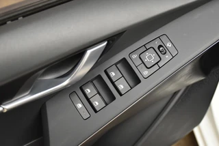 KIA Niro 1.6 GDi Hybrid 141pk DCT6 DynamicLine / 15