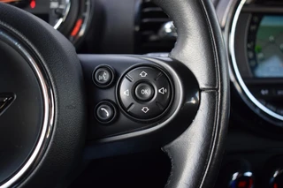 MINI Clubman 1.5 One Salt Business | Apple CarPlay | Stoelverw. | Cruise | Climate / 24
