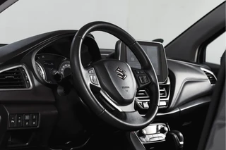Suzuki S-Cross 1.5 Hybrid Style Orig. NL  | S/K-Panodak | Adapt. Cruise | Stoelverw. | 360 Camera | PDC | NAV+App. Connect | Afn. Trekhaak | ECC | LM 17" | / 16