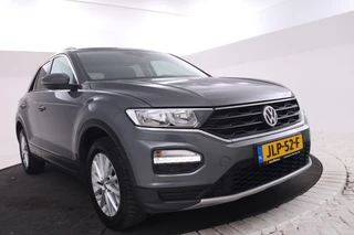 Volkswagen T-Roc 1.5 TSI Sport  150PK, Automaat, Apple carplay, Climate, / 6