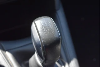 Peugeot 208 1.2 PureTech Style  | NL-Auto | Navi | Cruise Control | Airco | Bluetooth | Park.sensoren | LM-Velgen | NAP / 41