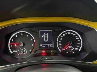 Volkswagen T-Roc 1.0 TSI Style/ NL auto/ Parkeersensoren/ Navi/ LMV / 16