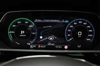 Audi Q8 Sportback e-tron 55 quattro Edition 115 kWh | PANORAMADAK | ACHTERBANKVERWARMING | AMBIENT LIGHTING | HEAD UP | B&O | TREKHAAK | 22" / 5