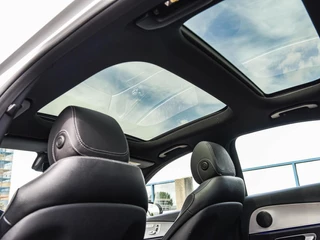 Mercedes-Benz E-klasse 200 AMG Line | Panoramadak | Leder | 360  Camera | Widescreen | LED | Apple CarPlay Android Auto | Memory | 19" | Sfeerverlichting | Dealeronderhouden / 12
