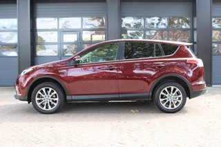 Toyota RAV4 2.5 HYBRID AWD EXECUTIVE Trekhaak / Leder / Schuif/kantel dak / A. klep elctr. / 6