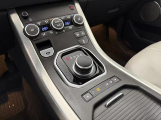 Land Rover Range Rover Evoque 2.0 Si4 HSE Dynamic Trekhaak | Panodak | Cruise Control | Camera | Stoelverwarming / 18