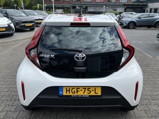 Toyota Aygo X PLAY / 7