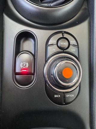 Mini Clubman 1.5 Cooper Business Edition|Airco|Navi|Cruise control| / 26