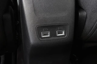 Peugeot 208 1.2 Hybrid 110 e-DCS6 Allure NL Auto Apple CarPlay Parkeersensoren / 29