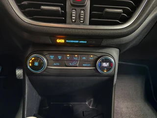 Ford Fiesta 1.0 EcoBoost Hybrid Titanium/ NL auto/ Navi/ Airco/ Cruise control / 29