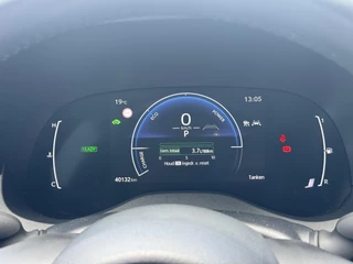 Toyota Yaris 1.5 Hybrid 115 First Edition CLIMA APPLE/ANDROID AD-CRUISE CAMERA BLUETOOTH / 9