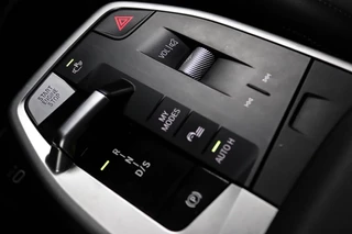 BMW X1 xDrive23i M Sport 218PK Panorama | Leder | Harman | HUD | 360° Camera | 20" LM / 19