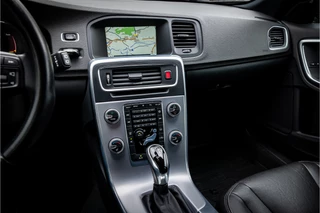 Volvo V60 Cross Country 2.0 T5 Summum  BLIS Memory Sportstoel Trekhaak / 10