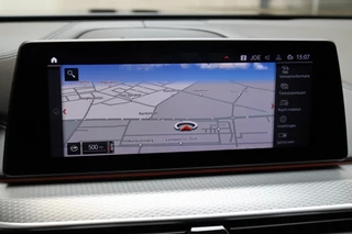 BMW 5 Series Touring 520i High Executive M Sport Pakket Automaat  / Live Cockpit Professional / Driving Assistant / Head-Up Display / Comfortstoelen / Achteruitrijcamera /  19 Inch / Exklusivleder 'Nappa' / DAB / Stoelverwarming / Hifi / Extra Getint Glas / Ambiance Verlichting / 21