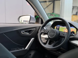 Audi Q2 35 TFSI * Panoramadak * Virtual Cockpit * Keyless * Leder / 30