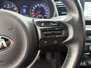 Kia Rio 1.0 TGDI DynamicLine | Navigatie | Airco | Apple Carplay / Android Auto | Achterruitrij Camera | Lichtmetalen Velgen | / 18